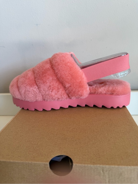 UGG Shoes - UGG Super Fluff Slipper Prism Pink Womens 9 Sheepskin Platform Slingback NEW